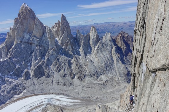 V zgornjem delu smeri Titanic v Torre Eggerju