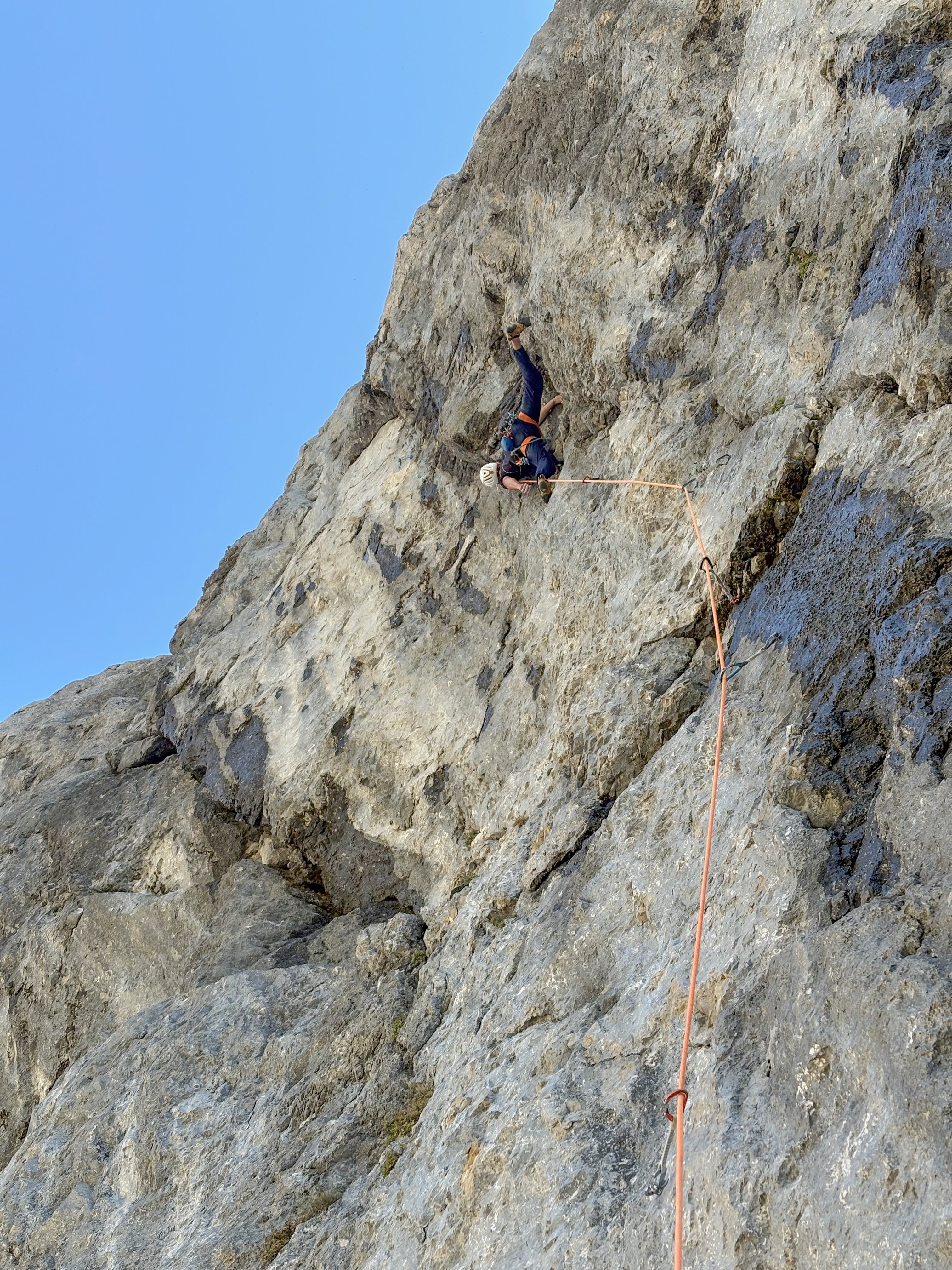 enaminutacez_4 enaminutacez_4