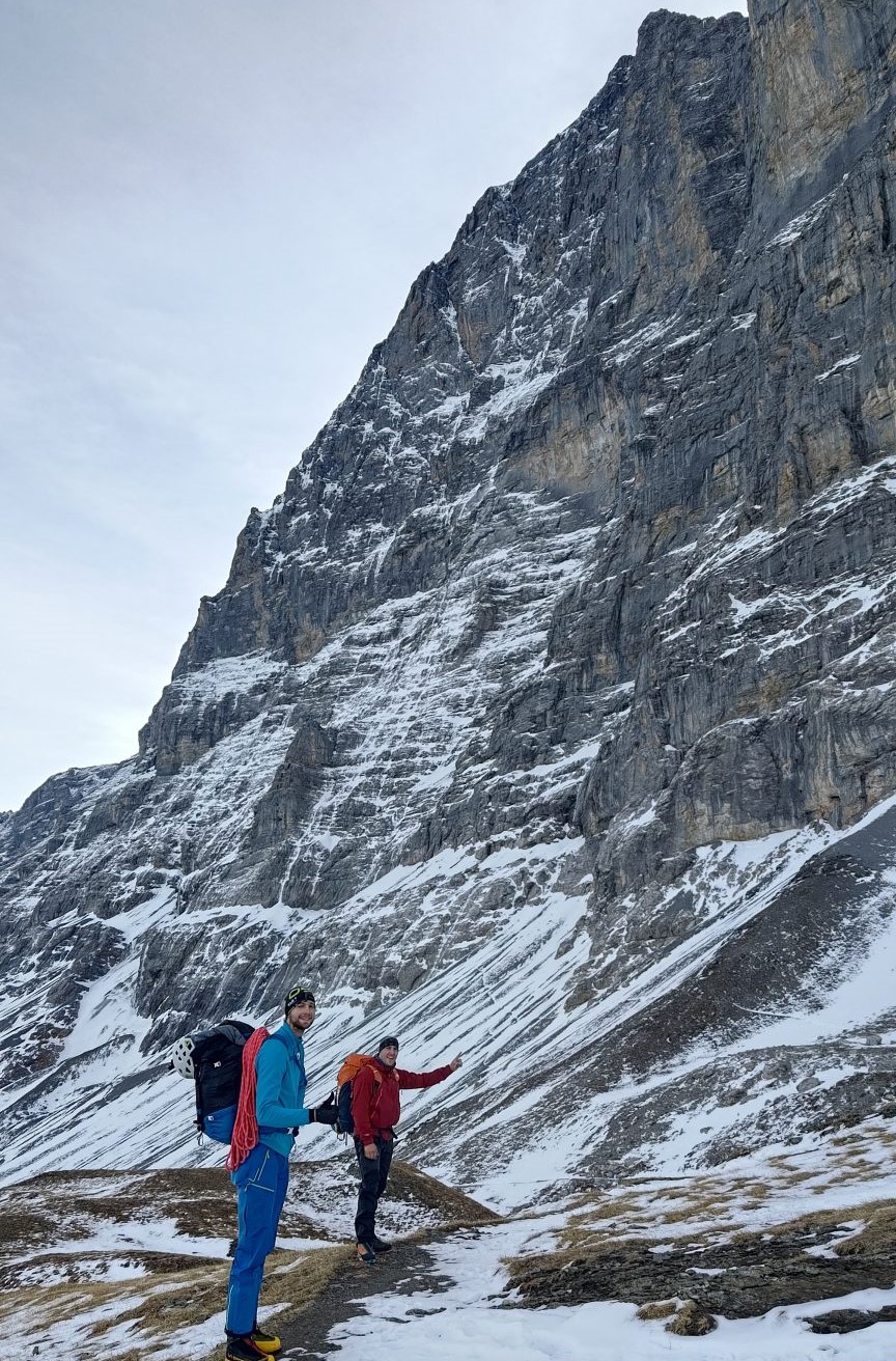 P_20251111_084420_864x1536