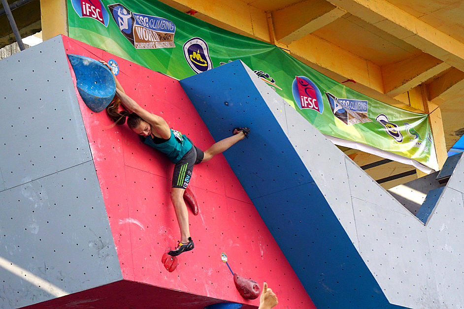 msp_2016_balvani_janja_garnbret_foto_domen_svab msp_2016_balvani_janja_garnbret_foto_domen_svab