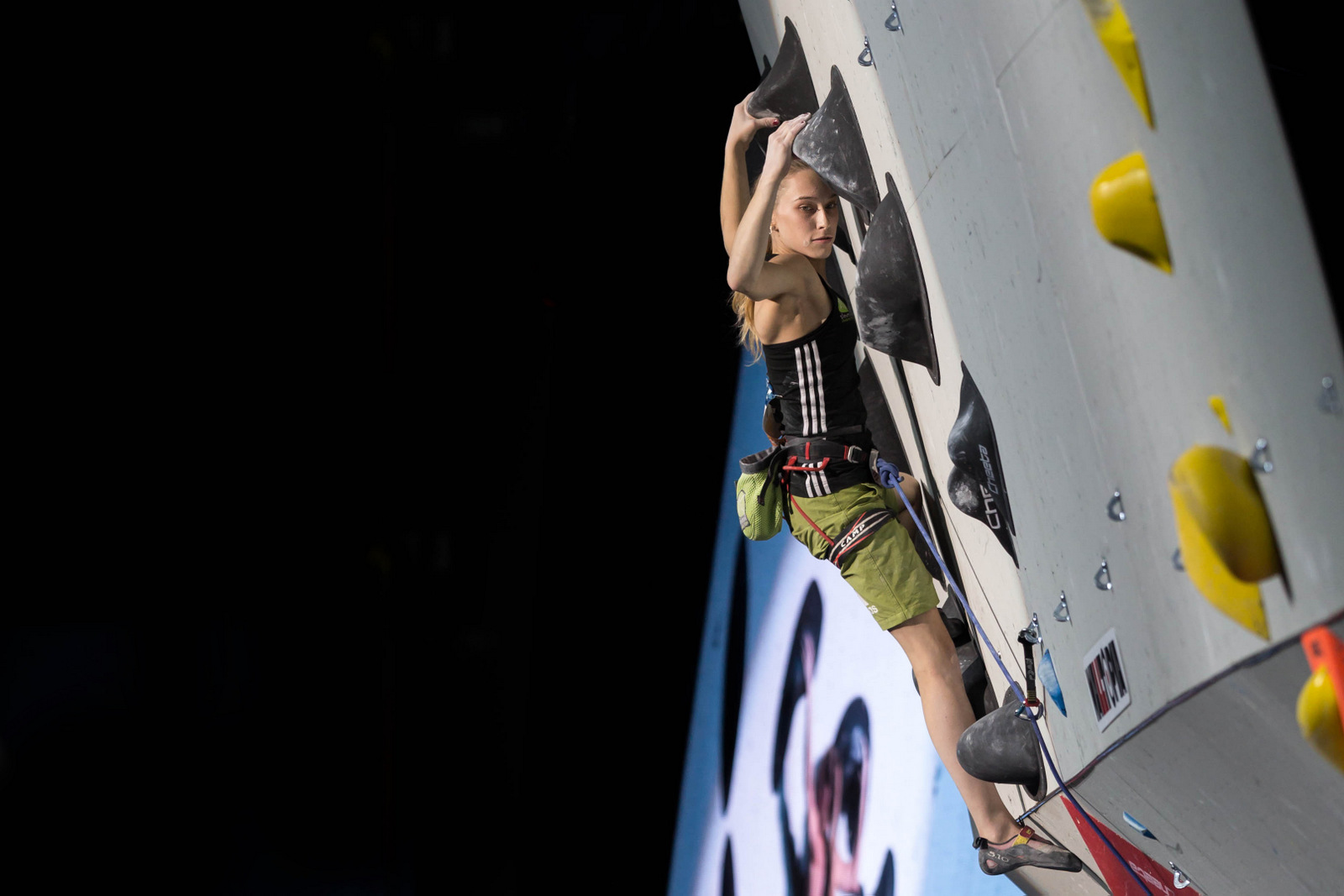 sp_pariz_2016_janja_garnbret_zmaga_foto_luka_fonda sp_pariz_2016_janja_garnbret_zmaga_foto_luka_fonda