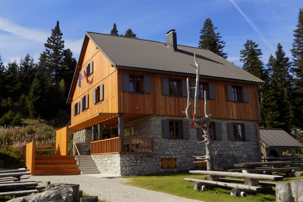 dom_na_menini_planini_arhiv_pd_gornji_grad dom_na_menini_planini_arhiv_pd_gornji_grad