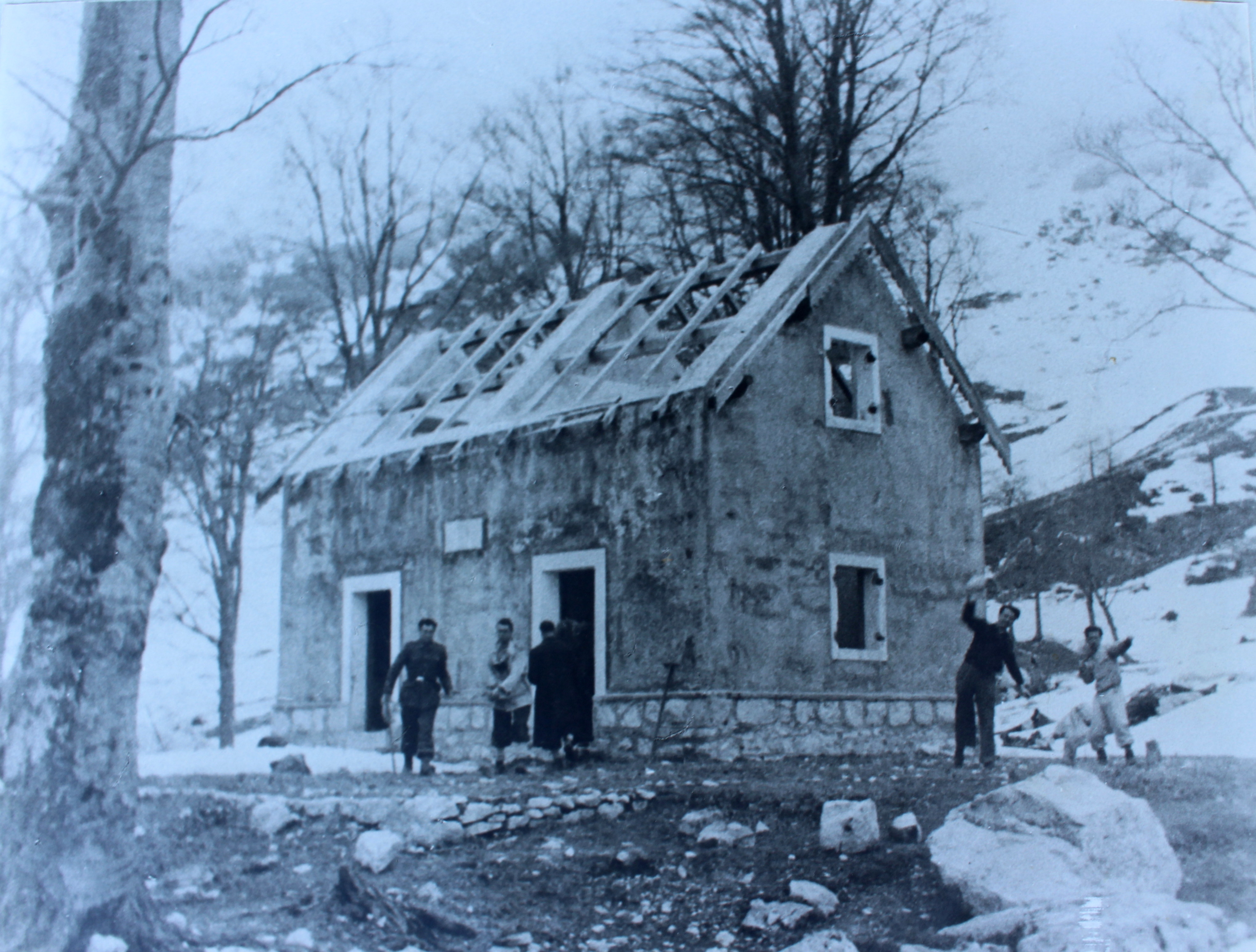 razor_opustosena_italijanska_postojanka_ob_osvoboditvi_1946 razor_opustosena_italijanska_postojanka_ob_osvoboditvi_1946