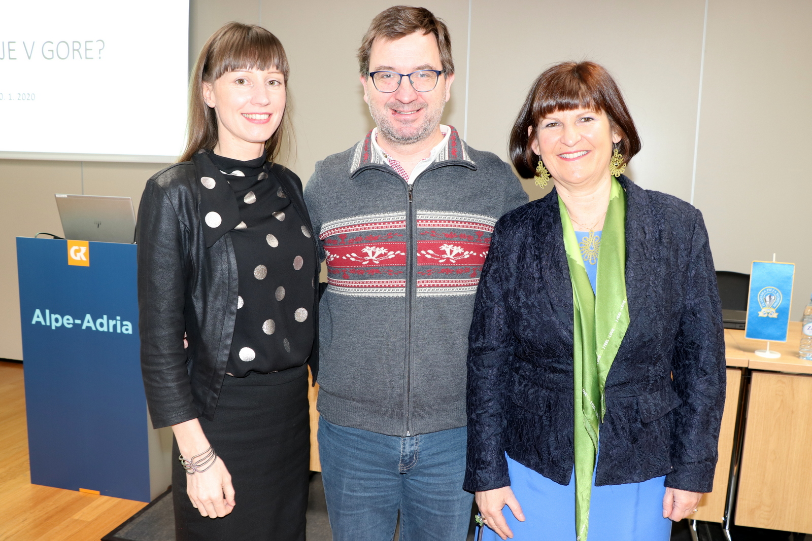 posvet_hocevar_langus_podlogar_foto_manca_ogrin posvet_hocevar_langus_podlogar_foto_manca_ogrin