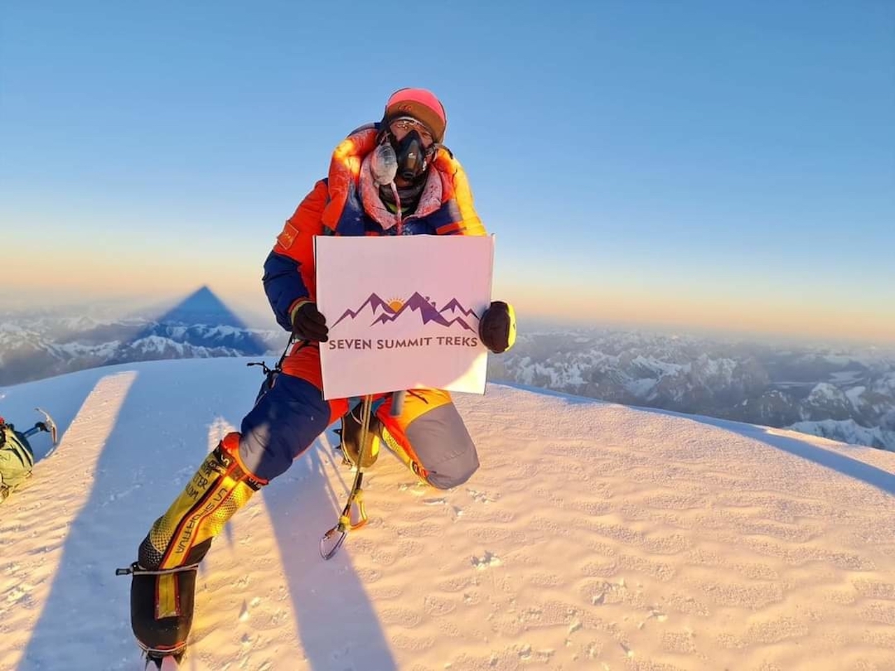 prva_fotografija_na_vrhu_K2_pozimi_leta_2021_arhiv_Seven_Summit_Treks prva_fotografija_na_vrhu_K2_pozimi_leta_2021_arhiv_Seven_Summit_Treks