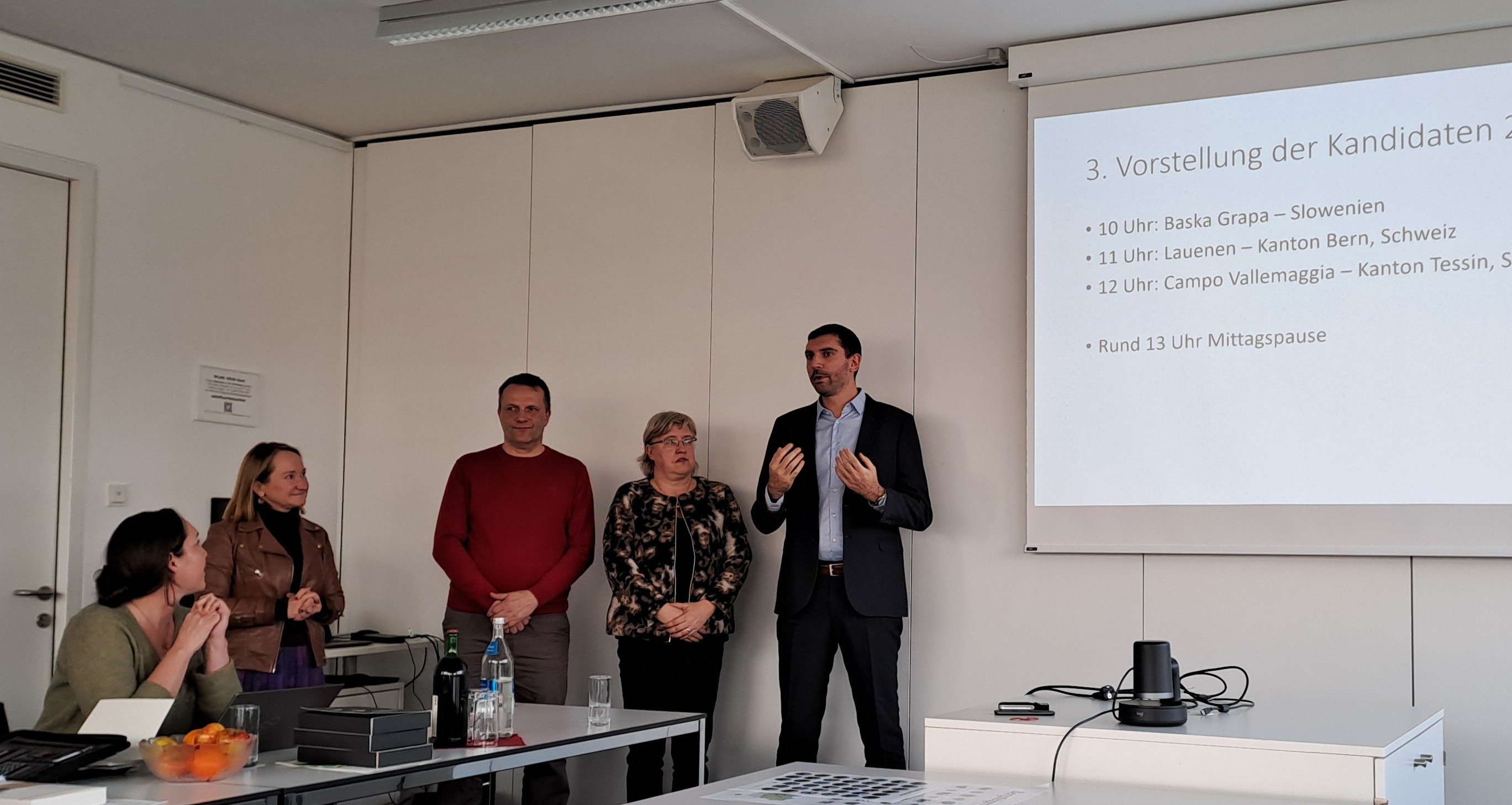 Clani_delegacije_Baska_grapa_na_predstavitvi