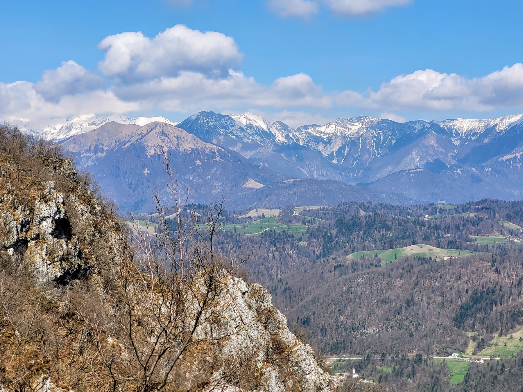 hodim_torej_grem_vrh_skopice_julijske_alpe_foto_tina_horvat hodim_torej_grem_vrh_skopice_julijske_alpe_foto_tina_horvat