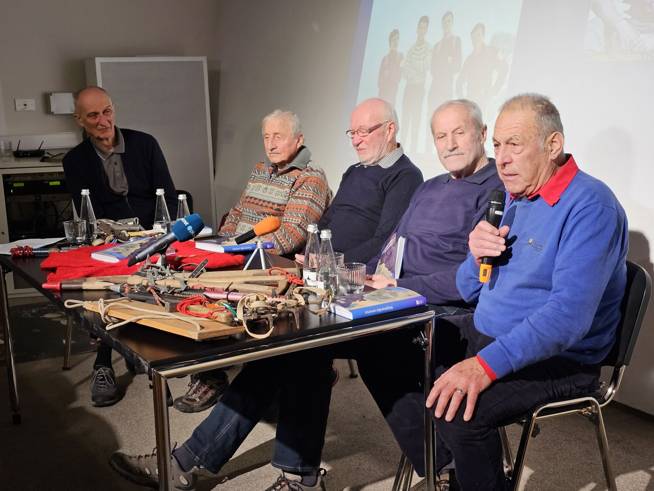 mojstranske_veverice_planinski_vestnik_spm_foto_manca_ogrin__6_