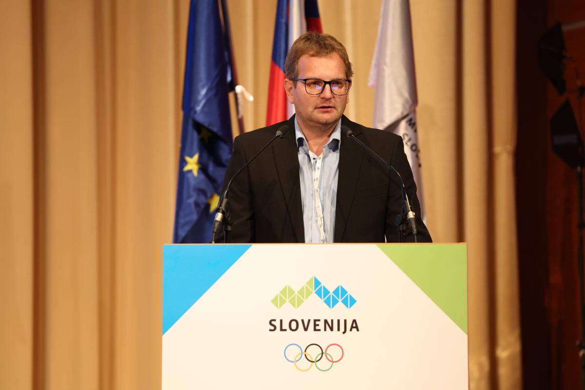 Damjan_Omerzu_OKS Damjan_Omerzu_OKS