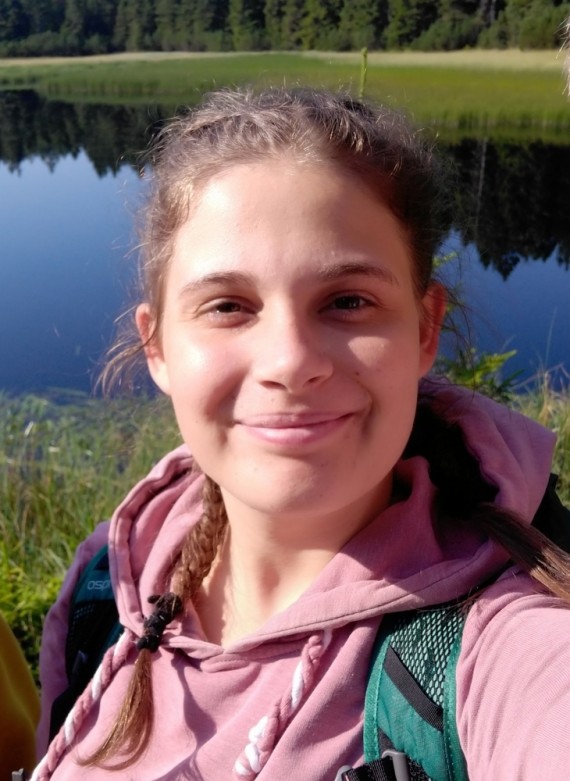 ana_skledar__1___1_ ana_skledar__1___1_