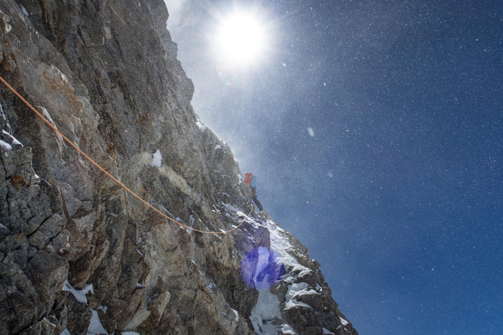 Zadnji delikatni raztežaj tik pod vrhom (7900 m, 5. dan)