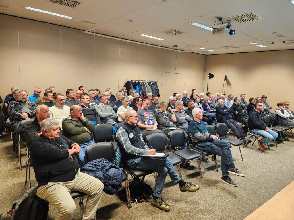 gk_pzs_gospodarska_konferenca_2025_arhiv_gk_pzs__1_ gk_pzs_gospodarska_konferenca_2025_arhiv_gk_pzs__1_