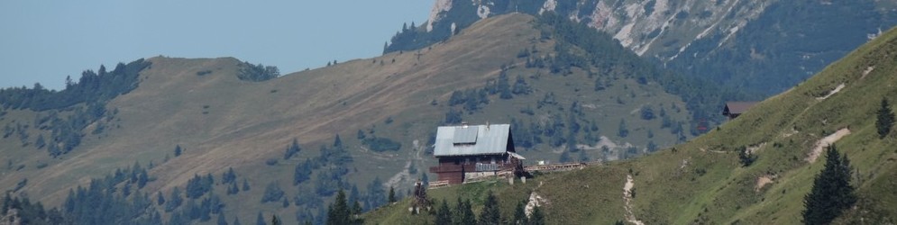 koca_pod_golico_foto_matej_ogorevc koca_pod_golico_foto_matej_ogorevc