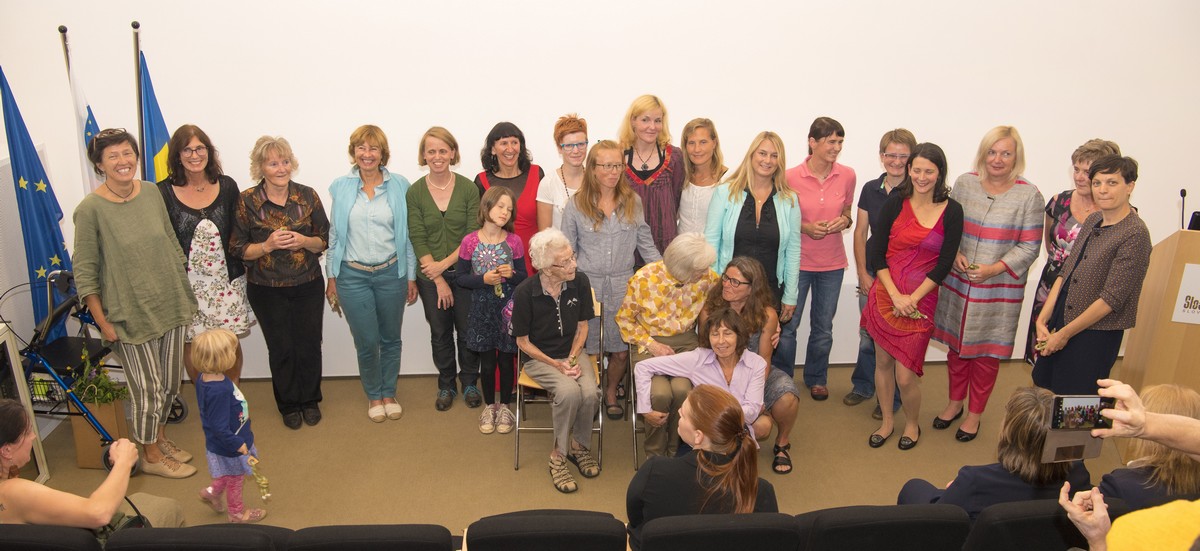 korajza_je_zenskega_spola_otvoritev korajza_je_zenskega_spola_otvoritev