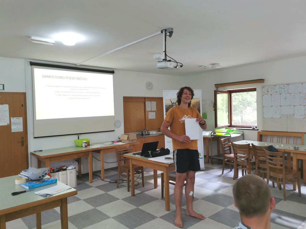 mk_pzs_proti_prekarnosti_foto_veronika_foska_saina__4_ mk_pzs_proti_prekarnosti_foto_veronika_foska_saina__4_