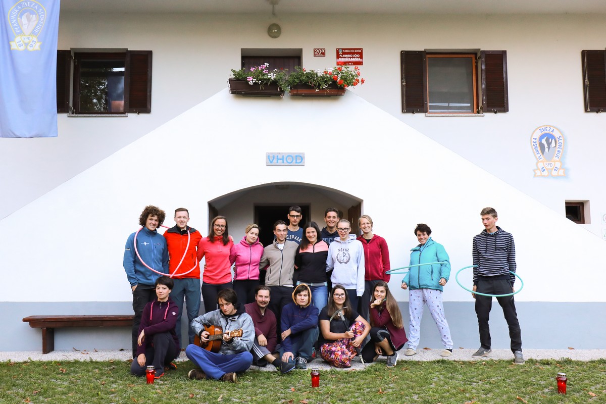 mk_pzs_s_studenti_v_hribe_studentski_planinski_tabor_foto_ana_skobe mk_pzs_s_studenti_v_hribe_studentski_planinski_tabor_foto_ana_skobe